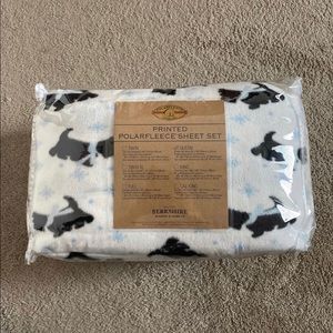 Queen Fleece Sheet Set